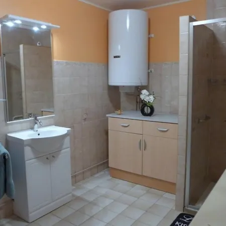 Renove Avec Charme, Garage Et Velos A Disposition - Fr-1-611-36 Holiday home *